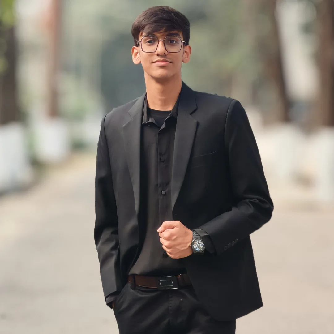 Portrait of Mahadi Ahmed, Co-Founder of MENLAB